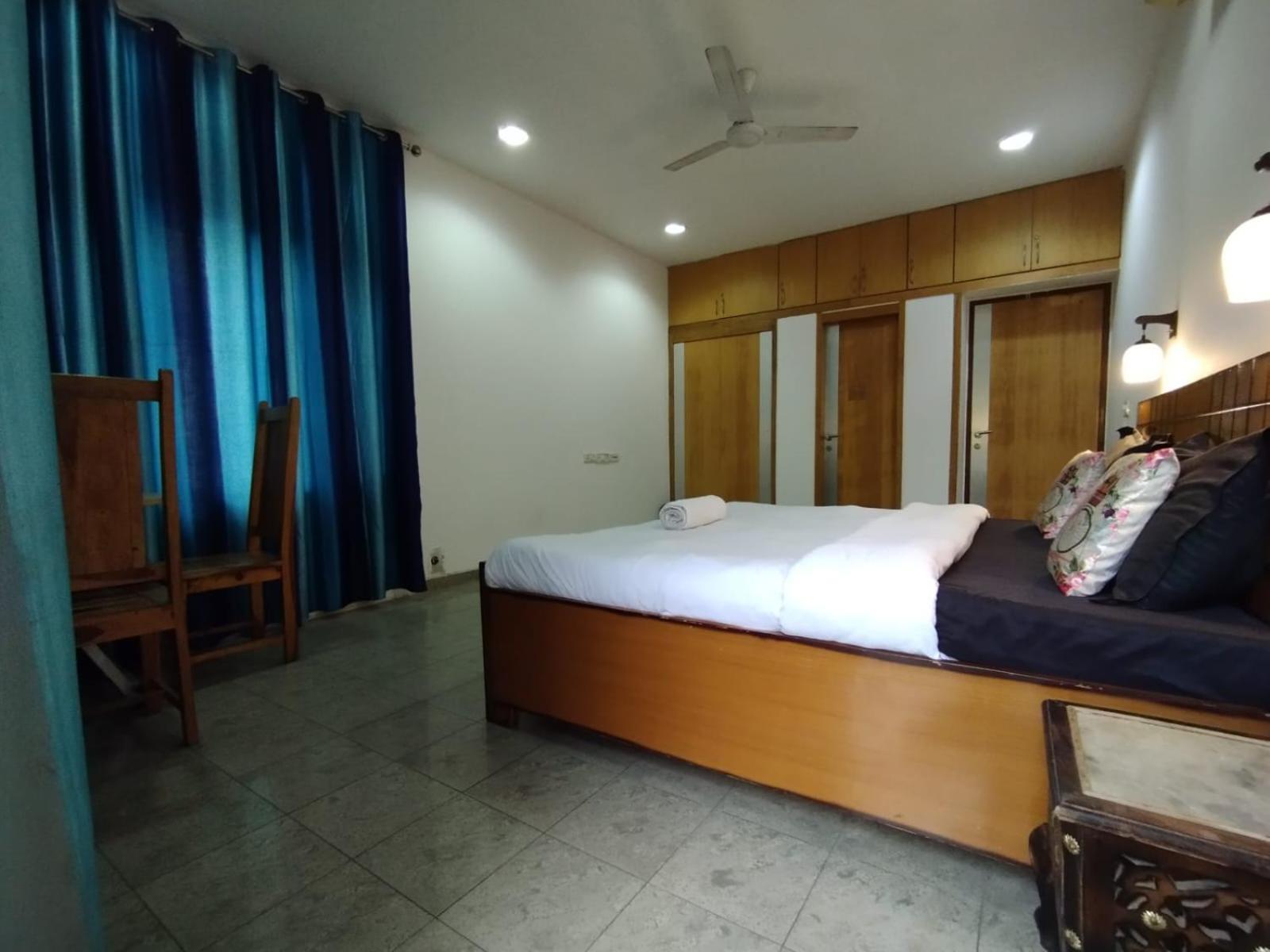 A Sleepy Fox Hostel New Delhi Ngoại thất bức ảnh